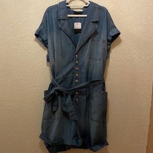 ELOQUII ELEMENTS size 24 romper I’m chambray with deep pockets, tie, and buttons